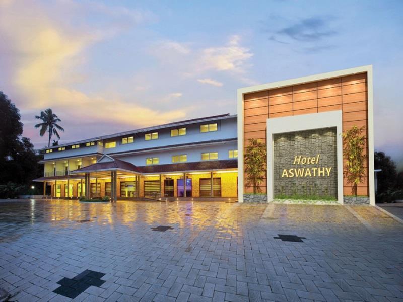 Hotel Aswathy Kodungallūr Extérieur photo