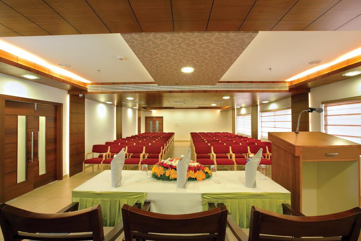Hotel Aswathy Kodungallūr Extérieur photo